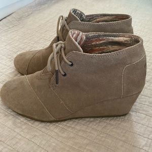 TOMS Desert Wedge Lace Up Booties